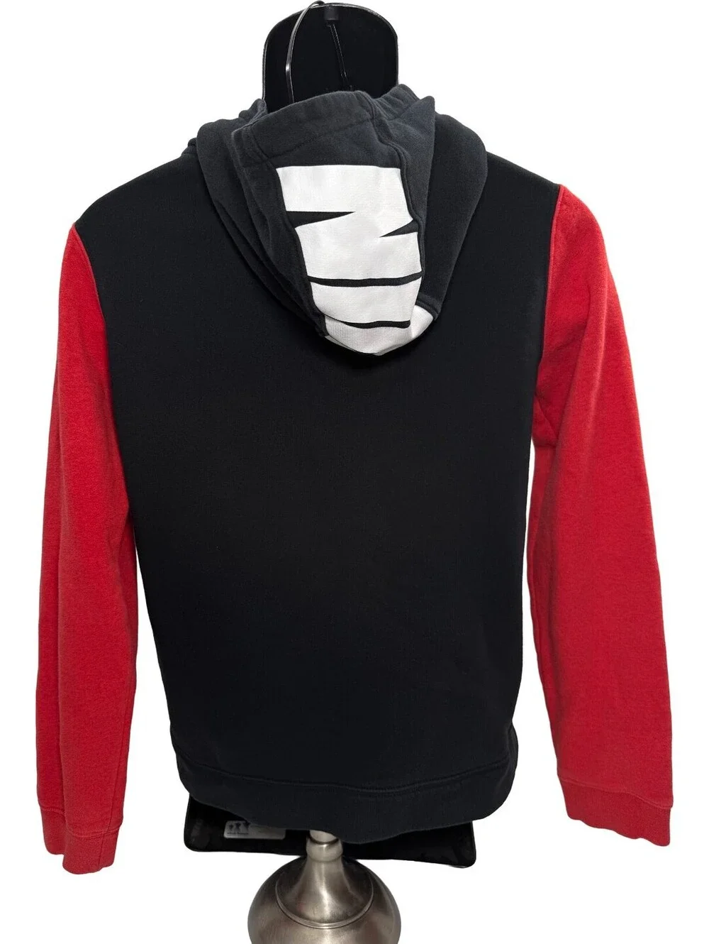 Nike Boys Hoodie Youth XL Red & Black Fleece Lined Hooded Sweatshirt StandardFit